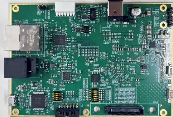 图片包括 游戏机, 电子, 电路AI 天生的内容可能不准确！！！。